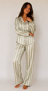 Ensemble pyjama vert en satin